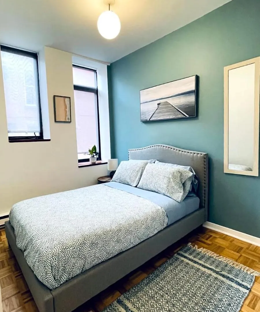 Montreal Boutique Suites 0*,